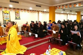 Lễ Phật Đản 2018 thu hút rất đông Phật tử tại Moskva. (Ảnh: Lê Hằng/Vietnam+)