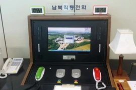 Đường dây nóng liên Triều được lắp đặt tại khu vực an ninh chung, làng đình chiến Panmunjom, tháng 7/2016. (Ảnh: Yonhap/TTXVN)