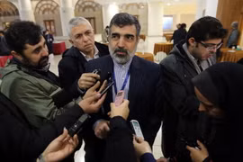 Người phát ngôn của Tổ chức Năng lượng Nguyên tử Iran (AEOI) Behrouz Kamalvandi. (Ảnh: AFP/TTXVN)