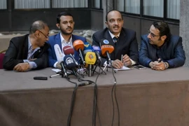 Đại diện lực lượng nổi dậy Yemen trong cuộc họp báo sau đàm phán hòa bình. (Nguồn: AFP/ TTXVN)