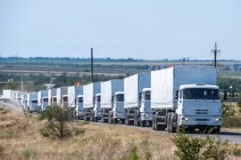 Đoàn xe viện trợ nhân đạo thứ 13 của Nga đến miền Đông Ukraine
