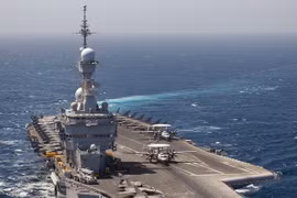 Pháp có thể điều tàu sân bay hỗ trợ chiến dịch chống IS tại Iraq