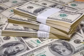 Thị trường giao dịch ngoại tệ Venezuela được giao dịch 10.000 USD/năm