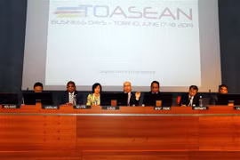 Đại sứ các nước ASEAN tại Italy tham gia sự kiện. (Ảnh: Huy Thông/TTXVN)