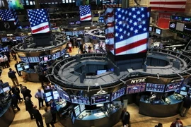 Phố Wall kết thúc chuỗi bốn phiên tăng điểm liên tục