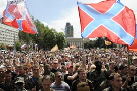 Ukraine: Donetsk và Lugansk tuyên bố thành lập liên bang