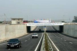 Thông xe thêm gần 50km tuyến cao tốc Nội Bài-Lào Cai