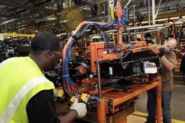 Nhà Trắng tung ra một loạt biện pháp thúc đẩy lĩnh vực chế tạo