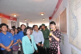 Triển lãm ảnh và bản đồ cổ chủ đề “Tổ quốc nhìn từ biển” 