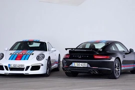 Porsche giới thiệu phiên bản xe đua Martini 911 Carrera S 