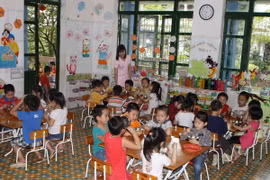 Thí điểm nhà trẻ công lập cho trẻ dưới 18 tháng tuổi ở TP.HCM
