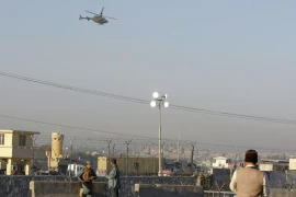 Taliban tấn công căn cứ không quân của NATO ở Afghanistan