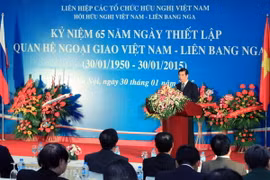 Míttinh kỷ niệm 65 năm thiết lập quan hệ ngoại giao Việt-Nga