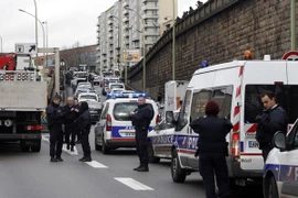 Nhân viên người Hồi giáo cứu con tin trong vụ tấn công ở Paris