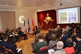 Tọa đàm về những thành tựu đổi mới của Việt Nam tại Pháp