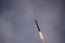 Mỹ và Trung Quốc tranh giành ưu thế quân sự trên vũ trụ 