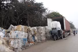Ngột ngạt vì ô nhiễm tại Làng nghề tái chế nhựa Minh Khai