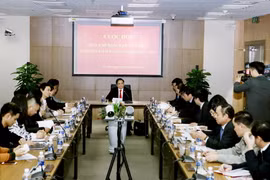 Ông Phạm Minh Chính, Uỷ viên Bộ Chính trị, Trưởng Ban Tổ chức Trung ương, Trưởng Ban Chỉ đạo Giải Búa Liềm Vàng phát biểu. (Ảnh: Nguyễn Dân/TTXVN)