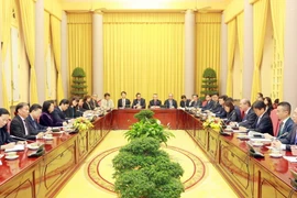 Phó Chủ tịch nước Đặng Thị Ngọc Thịnh tiếp đoàn đại biểu Phòng Thương mại và Công nghiệp Nhật Bản do ông Yoichi Kobayashi, Chủ tịch Ủy ban hợp tác kinh doanh Nhật Bản-Mekong​ làm trưởng đoàn. (Ảnh: Phạm Kiên/TTXVN)