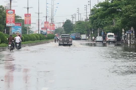 Nhiều đường phố tại thành phố Hải Dương bị ngập lụt. (Ảnh: Hiền Anh/TTXVN)