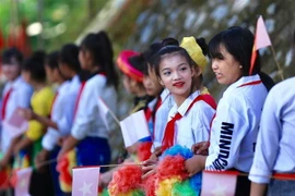 Không khí rộn ràng trong ngày khai giảng. (Nguồn: TTXVN)