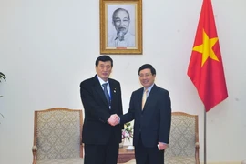 Phó Thủ tướng, Bộ trưởng Ngoại giao Phạm Bình Minh tiếp Đoàn Nghị sỹ Quốc hội Nhật Bản do ông Yanagimoto Takuji, Thượng Nghi sỹ, Trưởng Ban Nghiên cứu Hiến pháp Thượng viện làm Trưởng đoàn. (Ảnh: Nguyễn Khang/TTXVN)