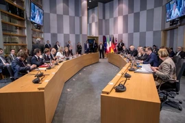 Toàn cảnh cuộc họp giữa Đại diện cấp cao EU về chính sách an ninh và đối ngoại Federica Mogherini với Ngoại trưởng Iran, Anh, Pháp và Đức tại Brussels, Bỉ ngày 15/5. (Nguồn: THX/TTXVN)