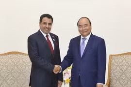 Thủ tướng Nguyễn Xuân Phúc tiếp Đại sứ UAE, ngài Obaid AI Dhaheri đến chào xã giao, nhân dịp nhận nhiệm kỳ công tác tại Việt Nam. (Ảnh: Thống Nhất/TTXVN)