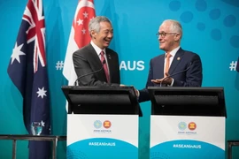 Thủ tướng Australia Malcolm Turnbull và Thủ tướng Singapore Lý Hiểu Long tại Hội nghị cấp cao đặc biệt ASEAN-Australia. (Ảnh: Nguyễn Diệu Linh/​TTXVN)