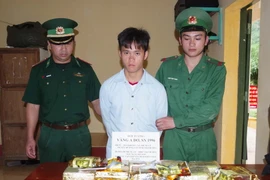 Đối tượng Dơ bị lực lượng biên phòng Thanh Hóa bắt giữ. (Ảnh: Trịnh Duy Hưng/TTXVN)