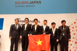 4 thí sinh Việt Nam dự thi Olympic Tin học quốc tế lần thứ 30 năm 2018 đều đạt huy chương. (Ảnh: TTXVN)
