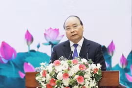 Thủ tướng Nguyễn Xuân Phúc phát biểu chỉ đạo tại hội nghị. (Ảnh: Lâm Khánh/TTXVN)
