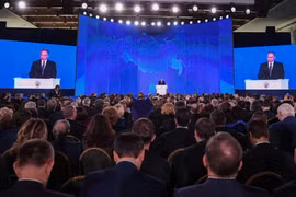 Tổng thống Nga Vladimir Putin đọc Thông điệp liên bang trước hai Viện của Quốc hội liên bang. (Nguồn: AFP/TTXVN)