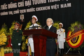 Tổng Bí thư Nguyễn Phú Trọng, Trưởng Ban Lễ tang Chủ tịch nước Trần Đại Quang thay mặt lãnh đạo Đảng, Nhà nước đọc điếu văn tưởng nhớ và đưa tiễn Chủ tịch nước Trần Đại Quang. (Ảnh: Trí Dũng/TTXVN)
