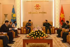 Việt Nam-Kazakhstan tăng cường hợp tác trong lĩnh vực quốc phòng