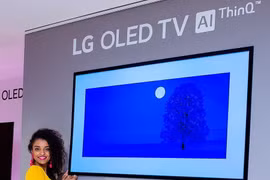 OLED TV đời 2018 được giới thiệu tại Warsaw, Ba Lan ngày 14/4. (Nguồn: Yonhap/TTXVN)