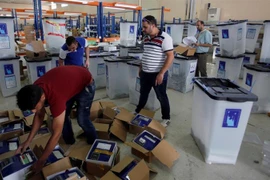 Khu vực tập trung hòm phiếu bầu cử Quốc hội Iraq. (Nguồn: Reuters)