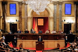 Ông Quim Torra phát biểu tại phiên họp hội đồng lập pháp tại vùng tự trị Catalonia ngày 12/5. (Nguồn: AFP/TTXVN)