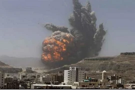 Một vụ phóng tên lửa đạn đạo tầm xa do phiến quân Houthi tại Yemen thực hiện nhằm vào sân bay quốc tế ở Riyadh, Saudi Arabia. (Nguồn: Vanguard/TTXVN)