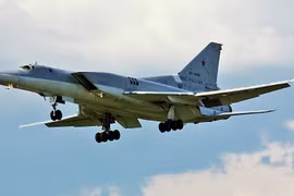 Máy bay ném bom siêu thanh Tu-22M3. (Nguồn: Sputnik International) 