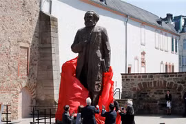 Bức tượng tạc hình Karl Marx. (Nguồn: Spiegel)