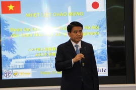 Chủ tịch Ủy ban Nhân dân thành phố Hà Nội Nguyễn Đức Chung phát biểu trong chuyến thị sát nhà máy điện rác Suginami của Tập đoàn Hitachi Zosen. (Ảnh: Nguyễn Tuyến-Hồng Hà/Vietnam+)