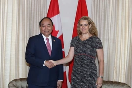 Thủ tướng Nguyễn Xuân Phúc gặp Toàn quyền Canada Julie Payette. (Ảnh: Thống Nhất/TTXVN)