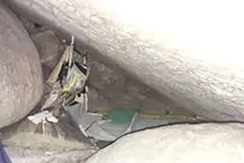 Khu vực hang động, nơi cô gái bị giam giữ suốt 15 năm. (Nguồn: theguardian.com)