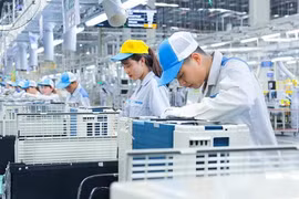 EIU: Việt Nam trở thành cổng sản xuất chi phí thấp mới ở châu Á