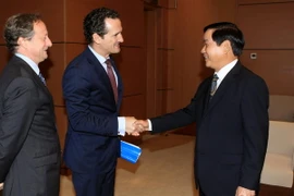 Chủ nhiệm Ủy ban Đối ngoại của Quốc hội Trần Văn Hằng tiếp ông Francisco Fontan Pardo, Đại sứ EU tại ASEAN. (Ảnh: Phạm Kiên/TTXVN)