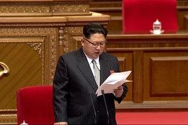 Nhà lãnh đạo Triều Tiên Kim Jong-Un đọc bài ca ngợi thành tựu công nghệ hạt nhân tại Đại hội Đảng. (Nguồn: Yonhap/TTXVN)
