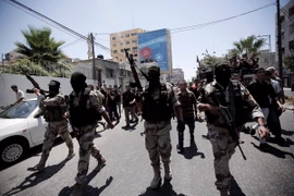 Các tay súng thuộc phong trào PIJ. (Nguồn: EPA/TTXVN)