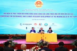 Thủ tướng Nguyễn Xuân Phúc dự Hội nghị về phát triển bền vững Đồng bằng sông Cửu Long thích ứng với biến đổi khí hậu. (Ảnh: Thống Nhất/TTXVN)