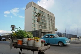 Quang cảnh Đại sứ quán Mỹ ở Havana (Cuba) ngày 17/12/2015. (Nguồn: AFP/TTXVN)